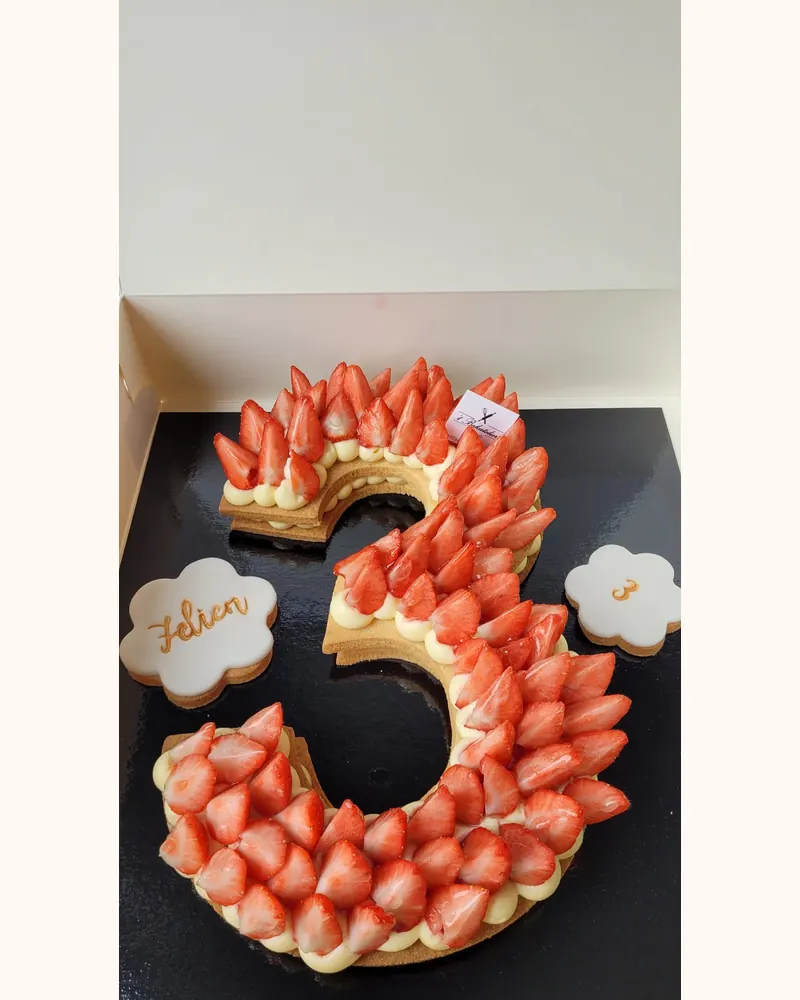 Cijfertaart 3 met aardbeien
